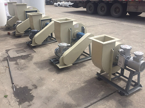 集裝箱半掛運輸車